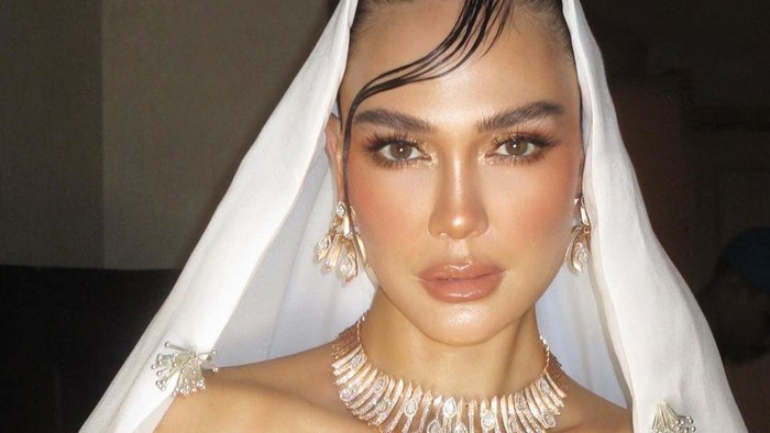 Luna Maya