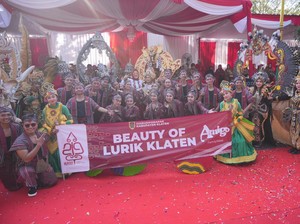 Berlangsung Meriah, Gelaran KLC Pamerkan Desain Lurik dari 18 Kontingen
