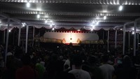 Masyarakat tumpah ruah di Alun-alun Klaten untuk menyaksikan pagelaran wayang kulit tersebut. Foto: dok. Istimewa