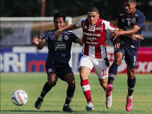 Arema FC Memang Belum Clean Sheet, tapi...