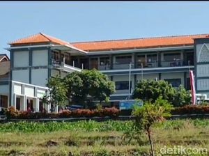 Santriwati Magetan Viral Tenteng Airsoft Gun, Pengamat Pertanyakan Niat EO