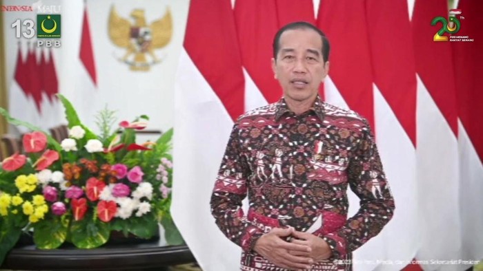 Presiden Joko Widodo saat menyampaikan sambutan secara virtual di Milad ke-25 Partai Bulan Bintang (tangkapan layar YouTube PBB).