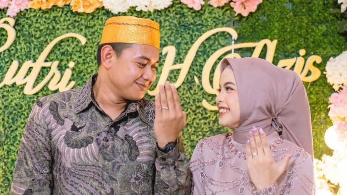 Putri Isnari DA