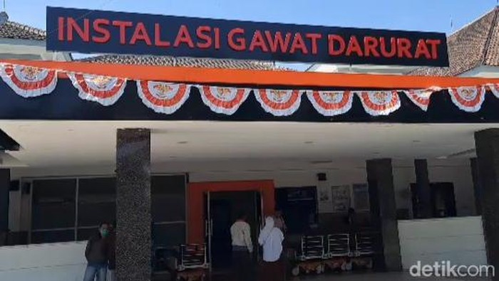 Suasana di RSUD Jombang tempat korban luxio tertabrak KA Dhoho dirawat.