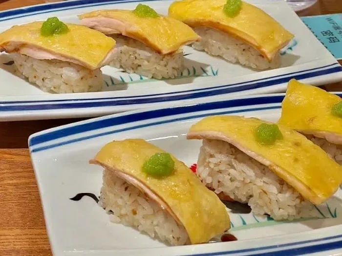 Sushi unik pakai nasi ayam Hainan