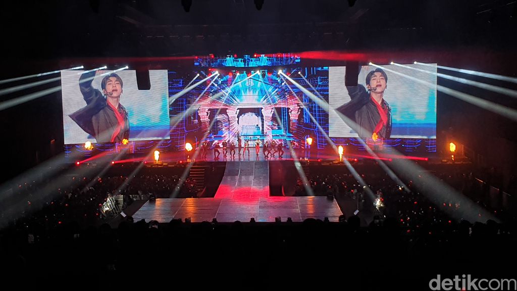 THE BOYZ sukses menggelar konser THE BOYZ 2ND WORLD TOUR : ZENERATION in JAKARTA di Beach City International Stadium pada Sabtu (29/7/2023).