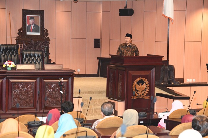 Wakil Ketua MPR Hidayat Nur Wahid