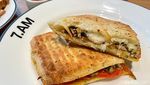 Bakery Bali yang Buka di Margo City Ini Punya Panini dan Croissant Enak