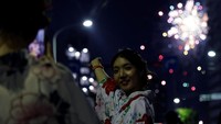 Festival kembang api ini digelar kembali untuk pertama kalinya dalam empat tahun setelah pencabutan pembatasan COVID-19.  