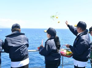 Bamsoet Ikuti Upacara Tabur Bunga untuk Kenang KRI Nanggala 402
