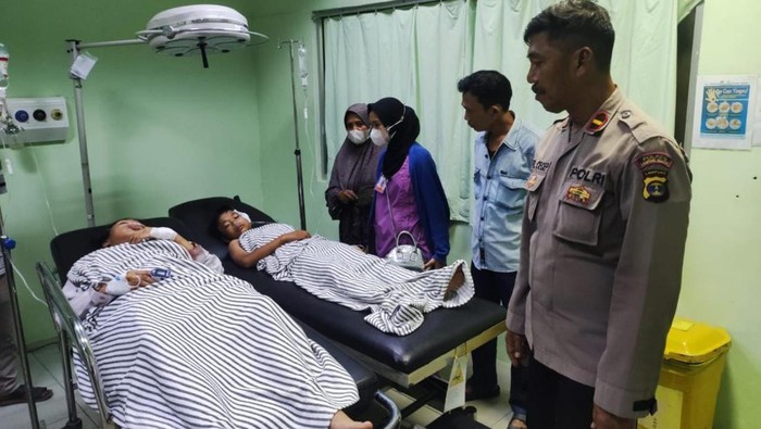 Begini kondisi penumpang minibus yang ditabrak kereta