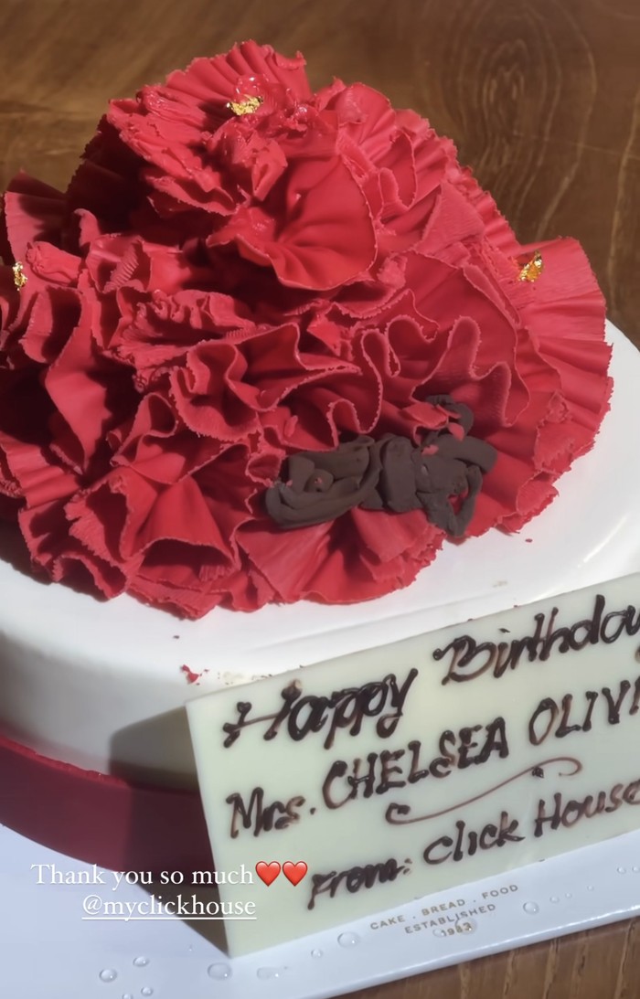 Chelsea Olivia Ulang Tahun, Ada Steak Emas dan Kue Unik yang Disantap Chelsea Olivia Ulang Tahun, Ada Steak Emas dan Kue Unik yang Disantap