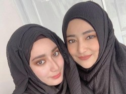 8 Foto Cindy Fatika Sari dan Putrinya bak Kakak Adik, Kompak Menikah Muda