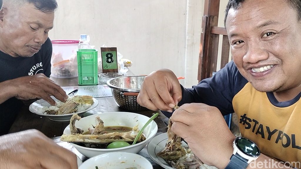 Garang asem kepala ikan manyung di Bojonegoro yang pedasnya bikin gobyos