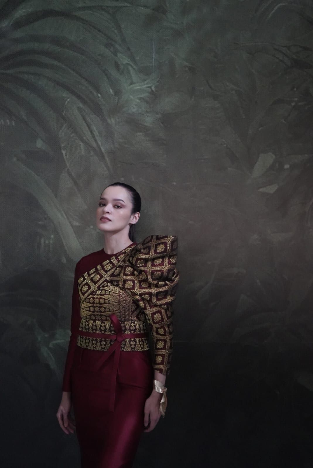 Koleksi Andreas Odang dari Songket Sambas