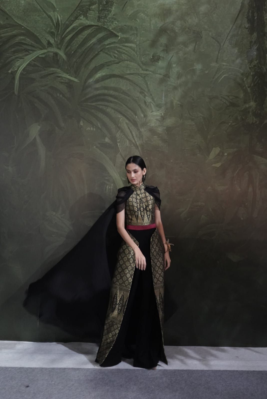 Koleksi Andreas Odang dari Songket Sambas