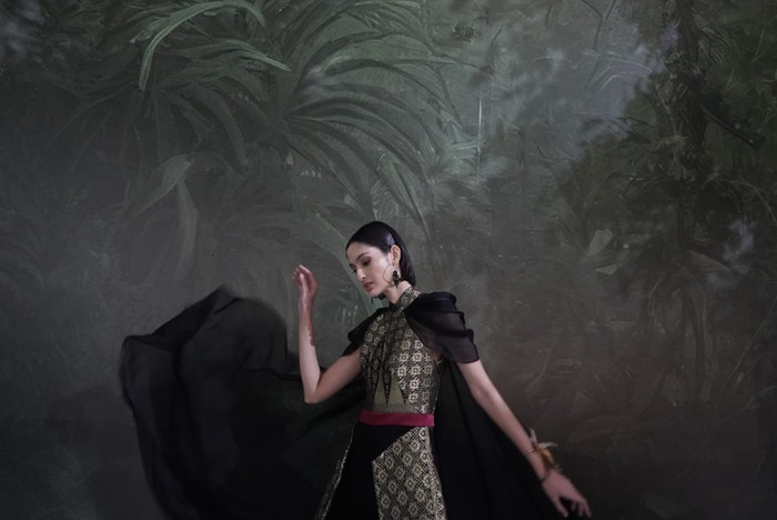 Koleksi Andreas Odang dari Songket Sambas