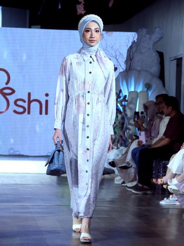 Koleksi Terbaru Shi by Shireen Sungkar di Alila Hotel SCBD, Jakarta