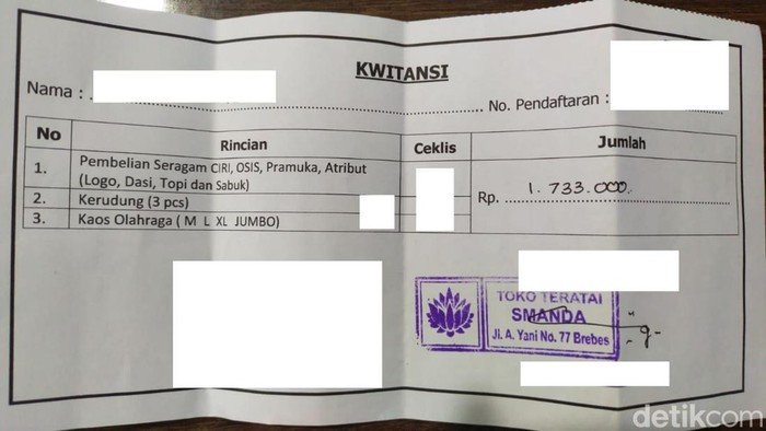Kuitansi pembelian seragam di Toko Teratai Smanda yang berada di SMAN 2 Brebes. Foto diunggah Senin (31/7/2023).