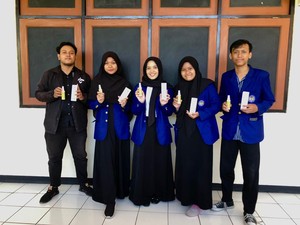 Bisa Cegah Jerawat, Mahasiswa UNY Buat Face Mist dari Ekstrak Belimbing Wuluh