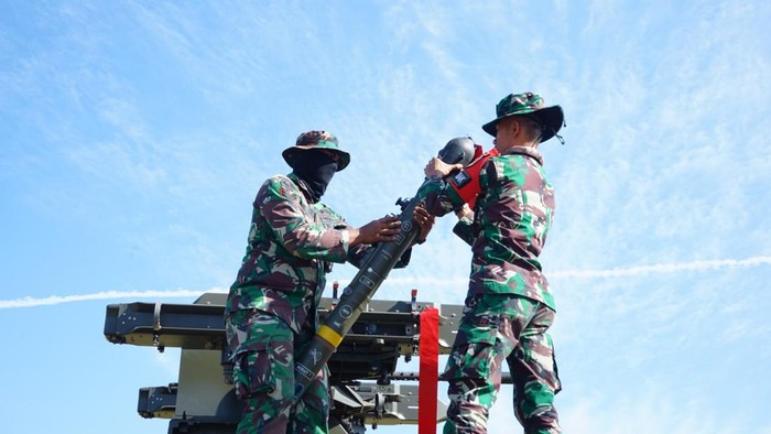 Suasana Latihan Gabungan (Latgab) TNI 2023 yang dipusatkan di Asembagus, Sidoarjo, Jawa Timur, Minggu (30/7/2023). Beberapa Satgas (satuan tugas) mulai melakukan manuver untuk menuju sasaran.