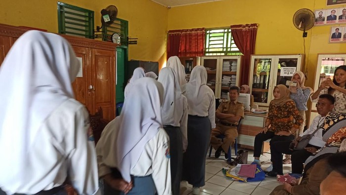 Mediasi siswa dan guru dengan orang tua korban bullying di Bengkulu.