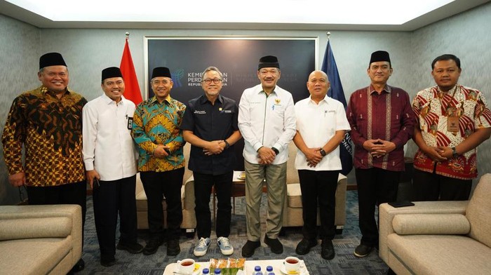 Optimalisasi Zakat untuk Pemberdayaan Ekonomi Masyarakat Optimalisasi Zakat untuk Pemberdayaan Ekonomi Masyarakat