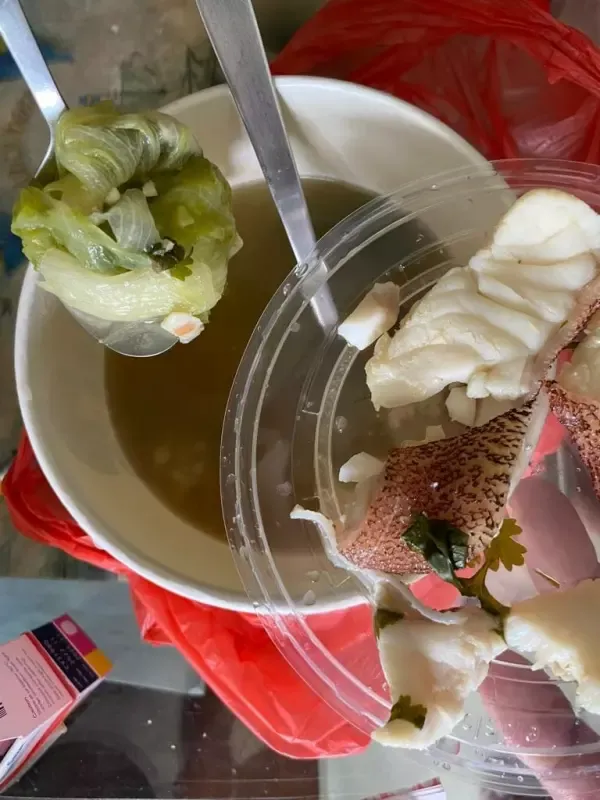 Pria emosi beli sup ikan isinya secuil