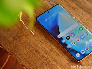 Jurus Realme Agar Anak Muda Cicipi Teknologi Baru Tanpa Boncos
