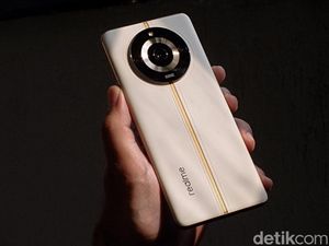 Review Realme 11 Pro Plus 5G: Tampilan Mewah Hipnotis Mata