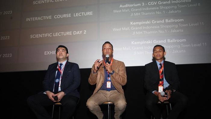 Ratusan dokter ahli bedah dan dokter spesialis tulang belakang yang tergabung dalam Komunitas Ahli Bedah Tulang Belakang-dokter ahli bedah tulang belakang tingkatkan kompetensi.