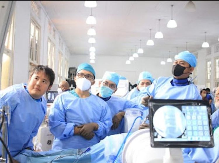 Kala Dokter Orthopedi Spesialis Tulang Belakang Tingkatkan Kompetensi