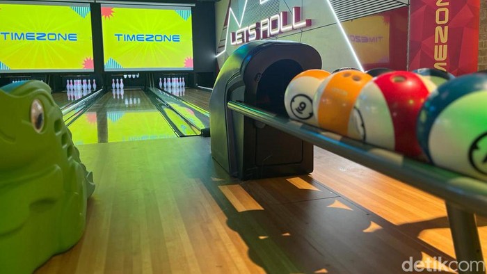 Social Bowling di Timezone Margocity Depok