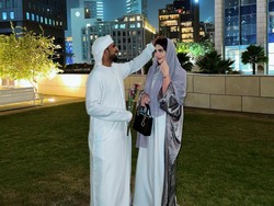 7 Kisah Crazy Rich Paling Sensasional di 2024, Ada yang Beli Pulau Buat Istri