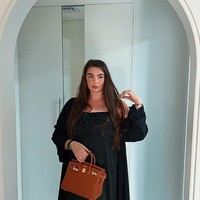 Jika kamu tidak punya tas terbaru, kamu bukan siapa-siapa. Aku benci merasa tertinggal karena hal-hal ini, jadi aku punya sale associates dan personal shopper terbaik untuk memastikan aku selalu mendapat yang terbaik, katanya. Foto: Instagram @soudiofarabia