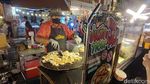 Pasar Malam Phuket Cuma Hari Minggu, Isinya Brownis Ganja Sampai Baju