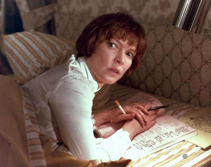 Cuplikan adegan Ellen Burstyn dalam film The Exorcist (1973).