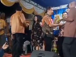 Fakta-fakta Heboh Kades di Sidoarjo Sawer Biduan Dangdut