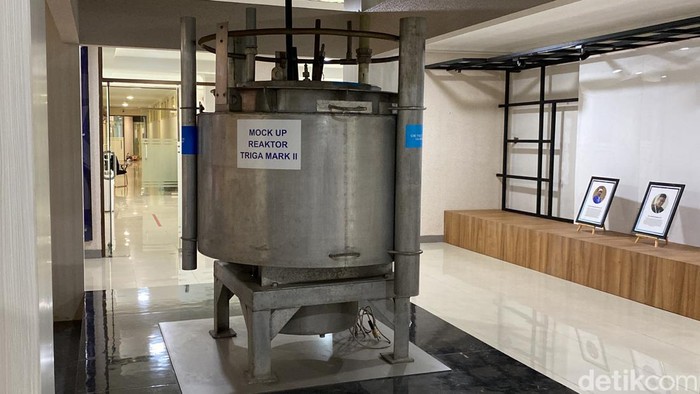 Wisata nuklir di Bandung.