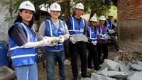 Kami berharap dengan tanggung jawab kami terhadap lingkungan dan sosial, dapat membantu meningkatkan kesejahteraan hidup masyarakat ke arah yang lebih baik lagi.