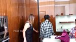 Cantiknya Dapur di Rumah Baru Fuji Bernuansa Putih dan Cokelat