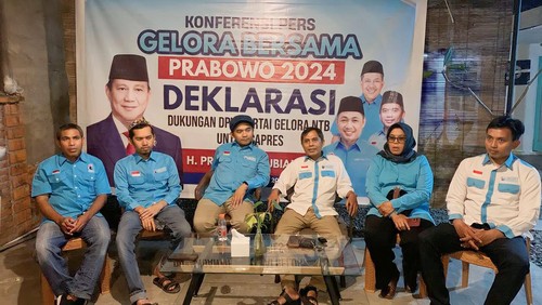 Deklarasi dukungan Partai Gelora NTB terhadap Prabowo Subianto sebagai Calon Presiden 2024 di Mataram pada Selasa (1/8/2023) malam.