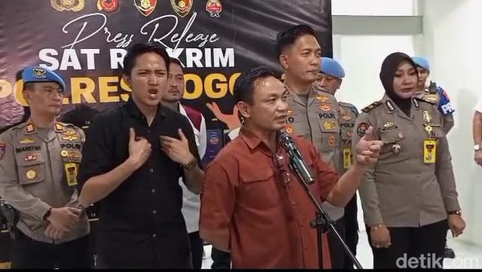 Direktur Reskrimum Polda Jawa Barat Kombes Surawan (M Sholihin/detikcom)