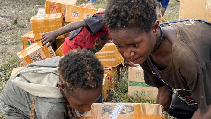 Kementerian Sosial (Kemensos) memastikan 17,1 ton bantuan logistik untuk masyarakat terdampak kekeringan di Distrik Agandugume dan Lambewi, Kabupaten Puncak Jaya, Papua Tengah sudah diterima.
