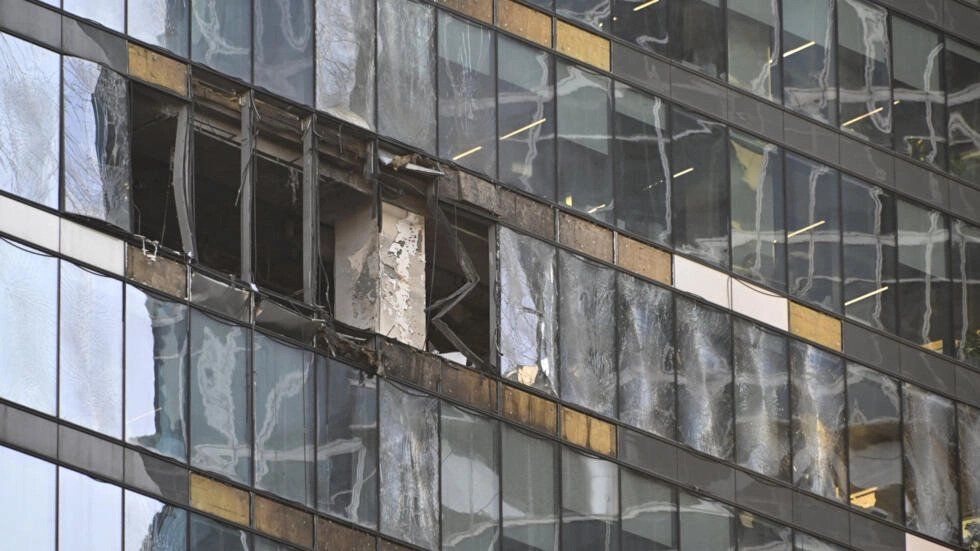 A view of a damaged office block of the Moscow International Business Center (Moskva City) following a reported drone attack on Tuesday © Alexander NEMENOV / AFP
