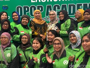 Bertemu Ratusan Driver Ojol Perempuan, Khofifah Didoakan Jadi Wapres