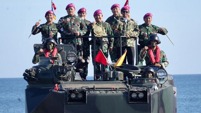 Latihan gabungan 3 matra TNI di Situbondo, Jawa Timur