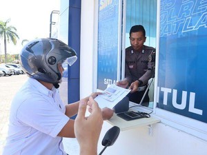 Nggak Perlu Turun Motor! Perpanjang SIM Drive Thru Bantul Cuma Butuh 5 Menit