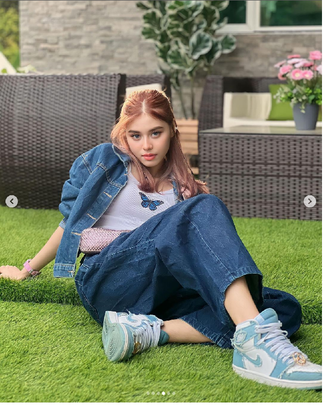 Meski menerima banyak hujatan seperti dikutip dari Straits Times, Masya Masyitah justru semakin populer di media sosial. Pada Minggu, pengikutnya di Instagram 775 ribu. Kini setelah tampil tanpa hijab dan banyak dihujat, pengikut Instagramnya mencapai 802 ribu. Foto: Dok. Instagram masyitah_masya