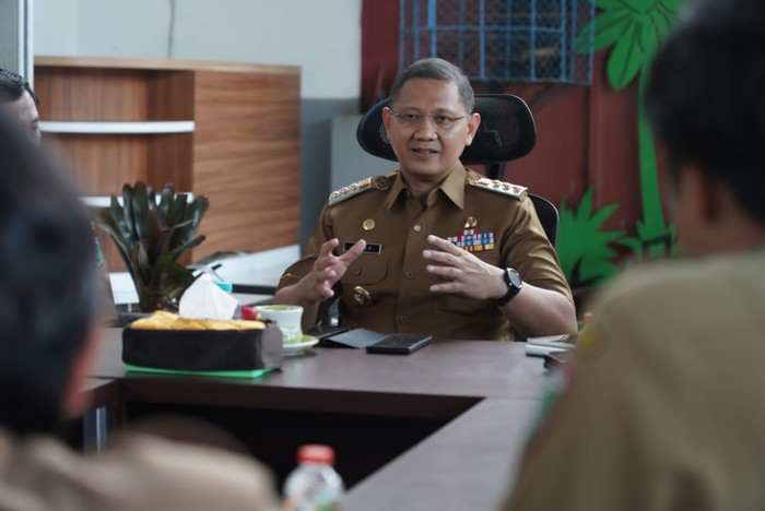 Pj Wali Kota Batu Aries Agung Paewai.